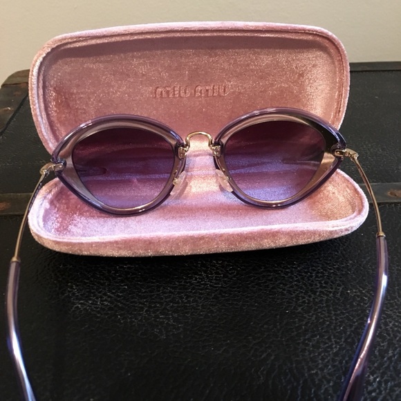 Miu Miu Purple Cat Eye Sunglasses - Picture 4 of 5